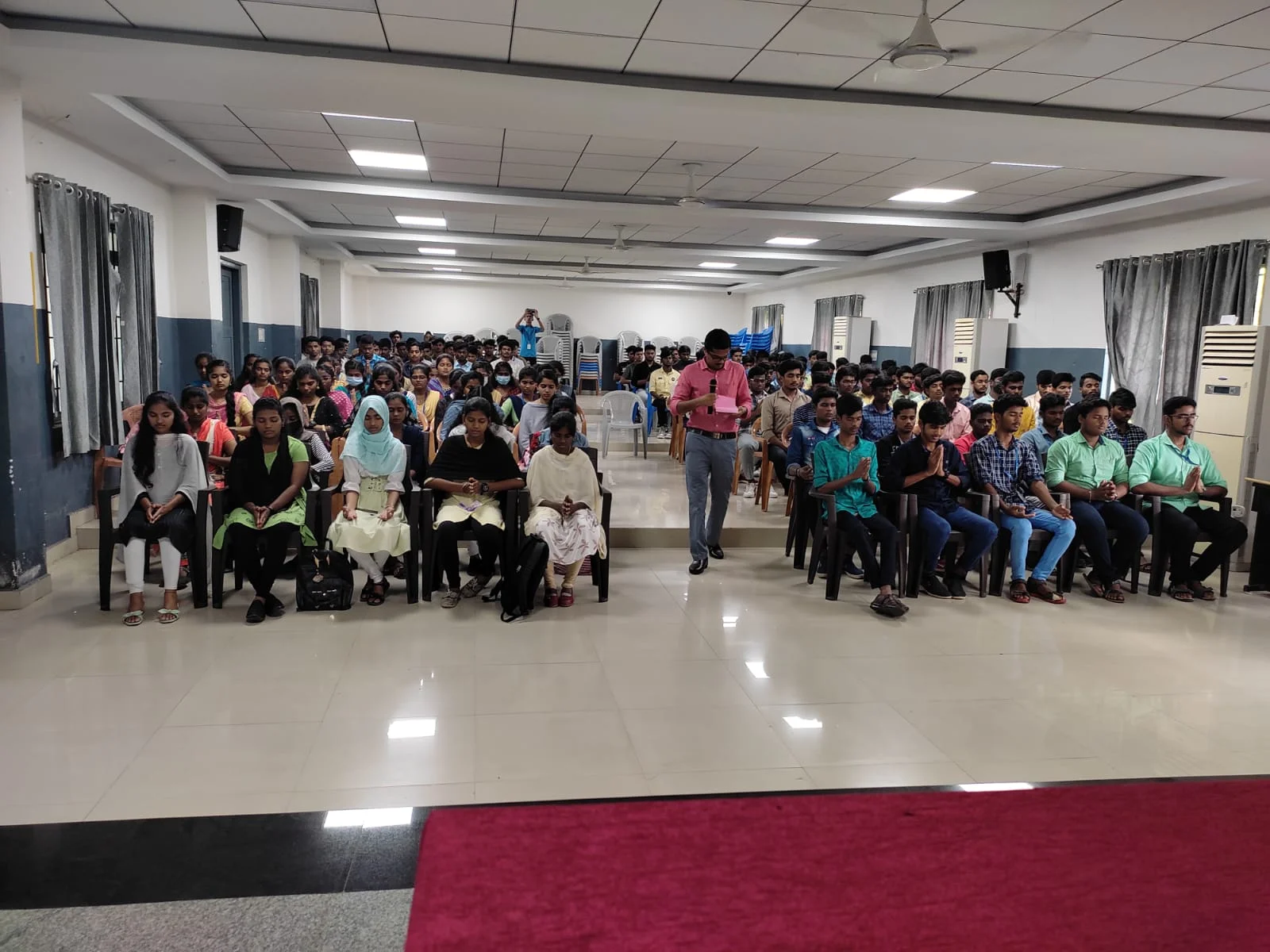 Seminar on Yoga for Happiness — photo 3