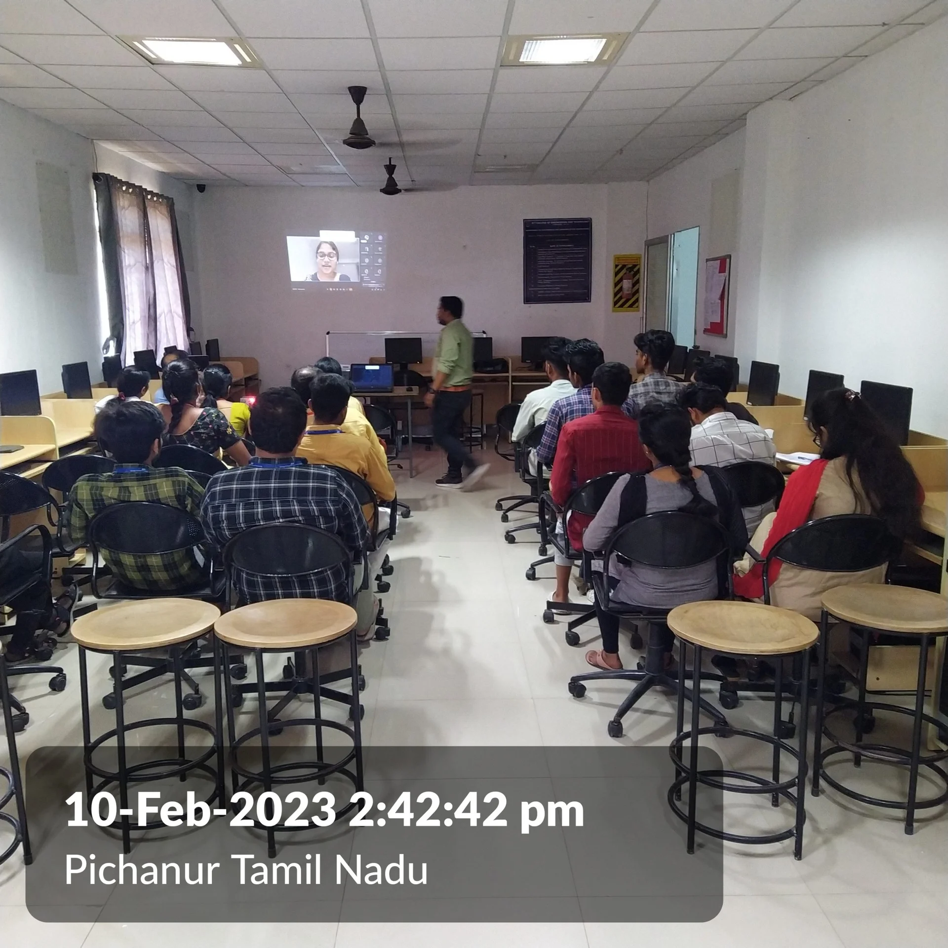 Expert Talk’ series, organized by the Electronics and communication Engineering Department — photo 5
