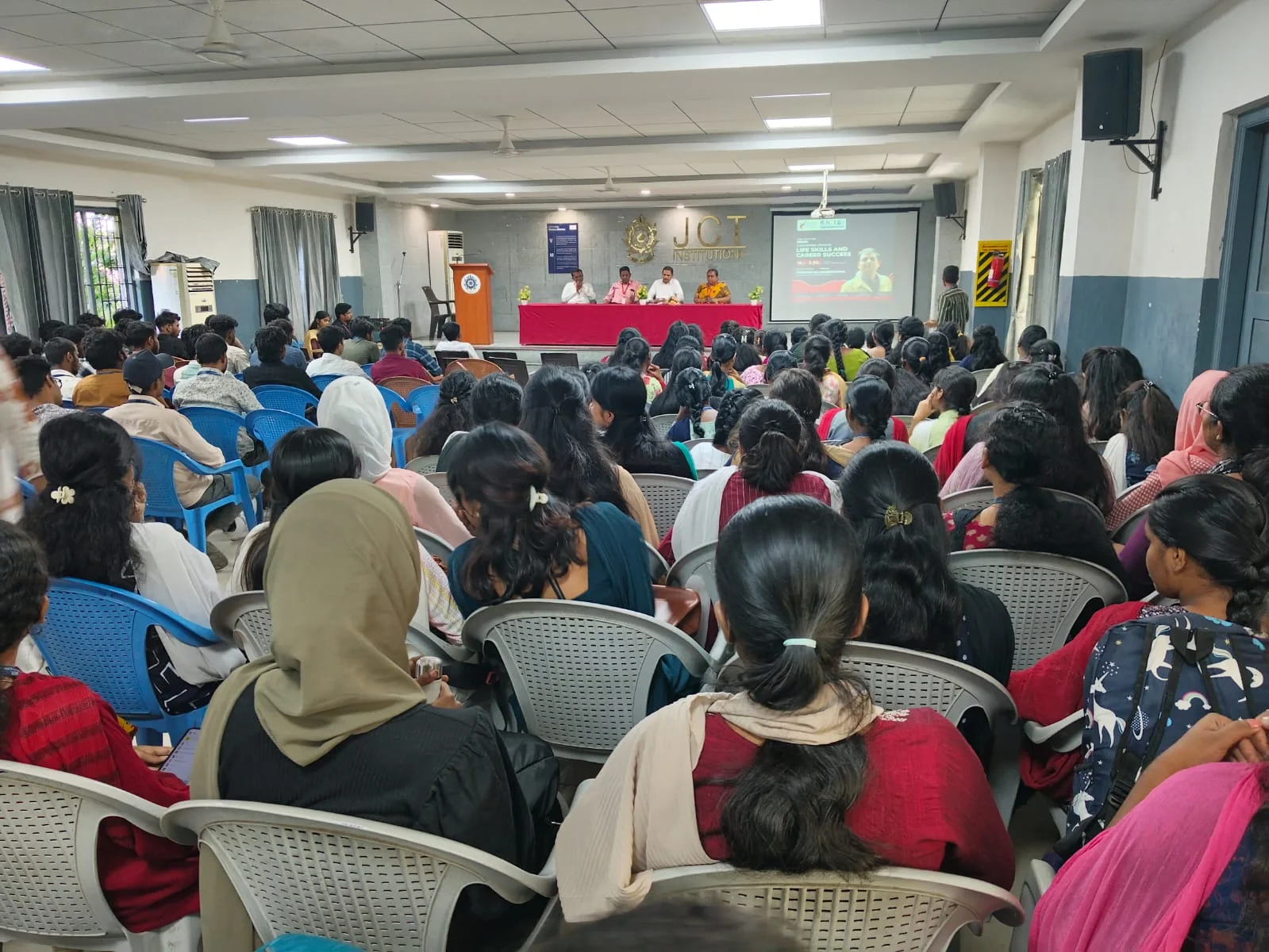 A motivational speech on Life skills and career success — photo 24