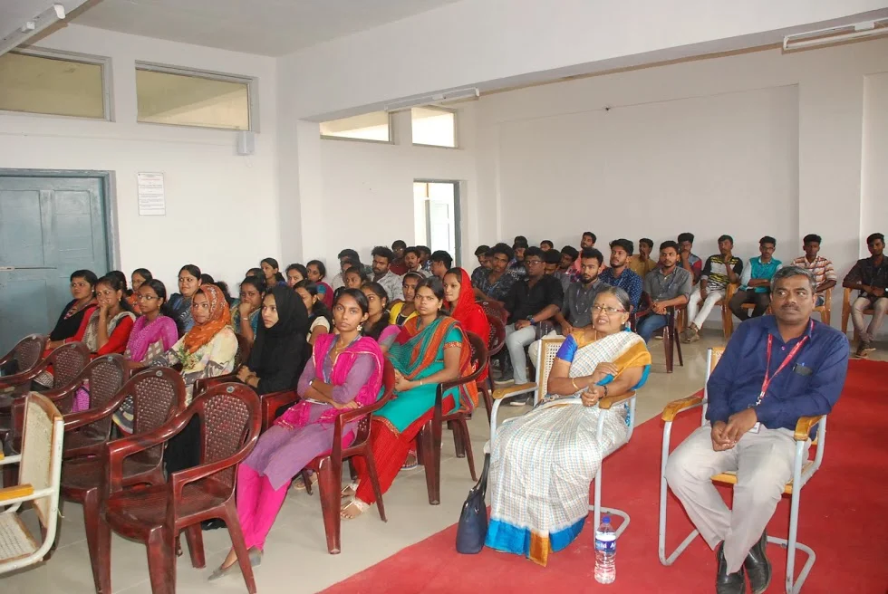 Environmental Issues and Management in Developed Countries and Career Opportunities — photo 2