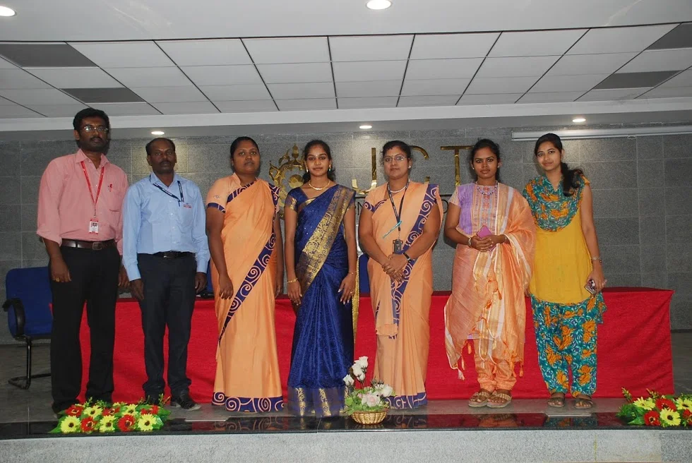 NSS Unit of JCT College of Engineering and Technology and Vasan Eye Care, Coimbatore Jointly Organized Free Eye Checkup Camp — photo 7