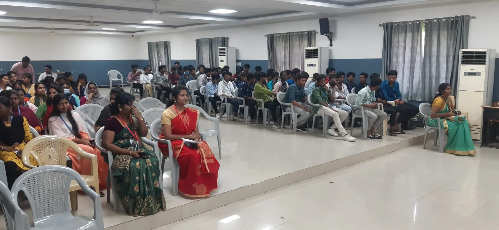 Seminar on DIGITAL TRENDS AND OPPURTUNITIES-  Sky Appz Software India(P)Ltd, — photo 5