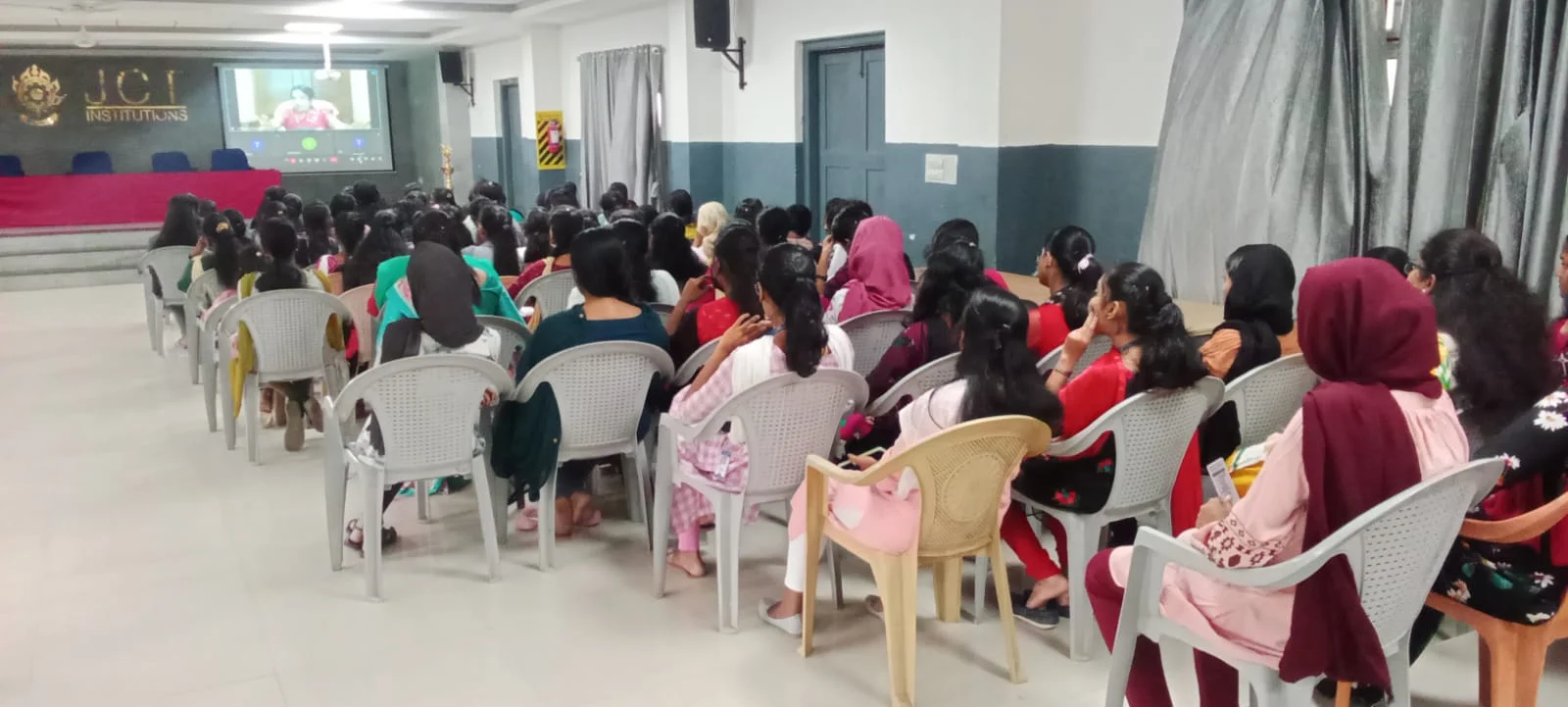 A Webinar on "Woman, you are the best" — photo 9