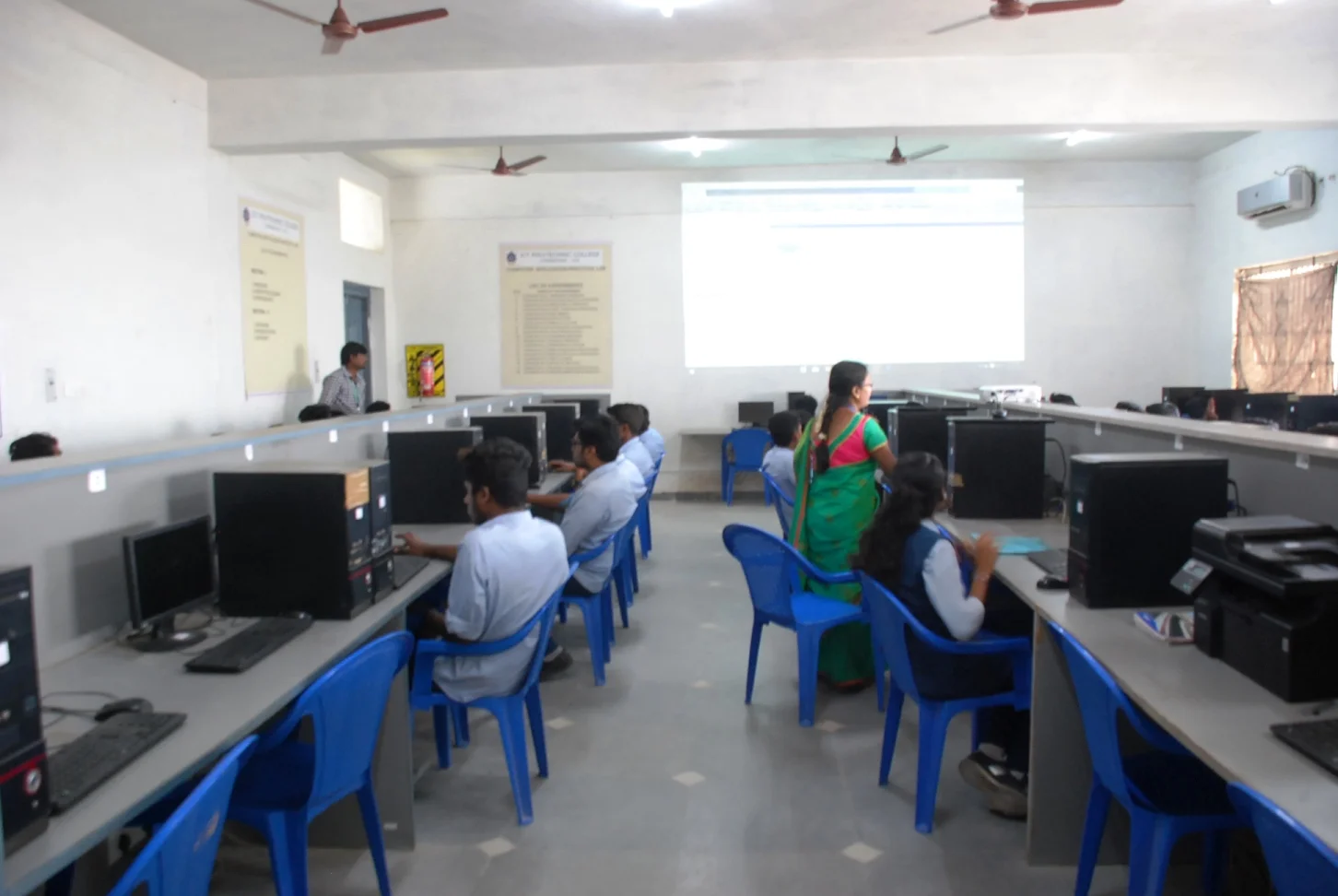 Electrixo 2018-choice Based Programmes (3 Workshops and Symposium With Technical Events) Organized by Department of Eee,jct Polytechnic College on 09th & 10th February 2018. — photo 28