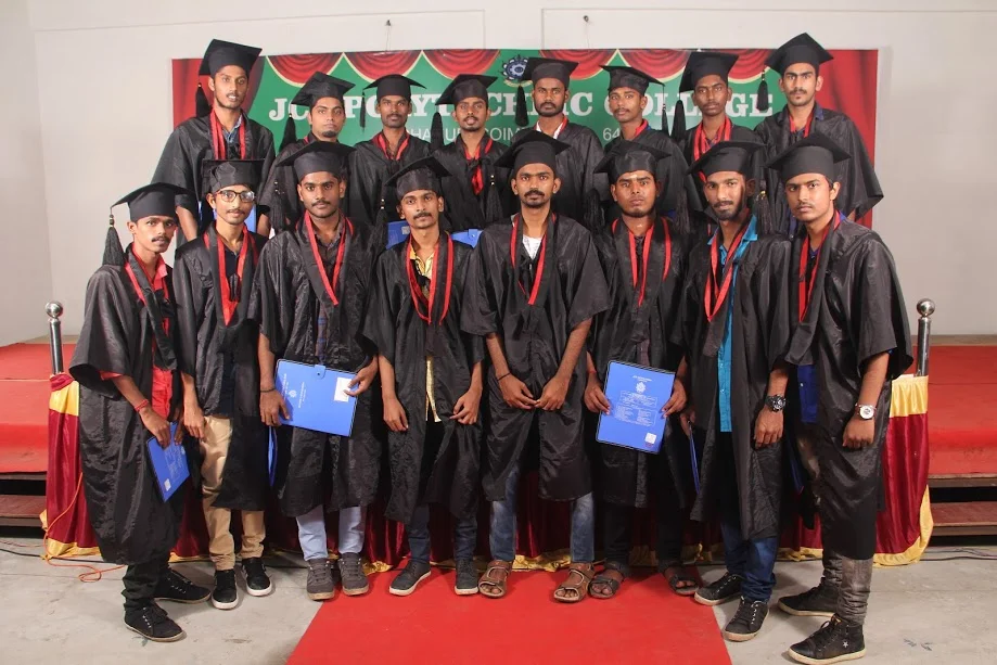 Diploma Award Cermony – 2018 Organized by Jct Polytechnic College on 26th July 2018 — photo 88