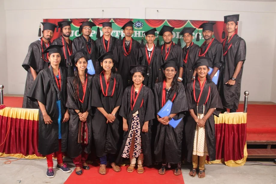Diploma Award Cermony – 2018 Organized by Jct Polytechnic College on 26th July 2018 — photo 87