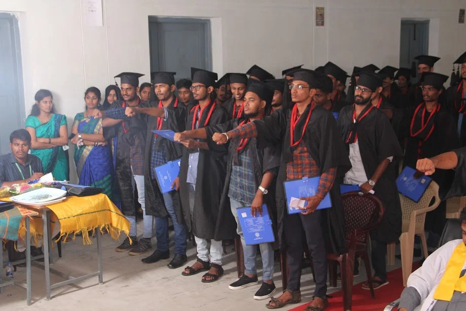 Diploma Award Cermony – 2018 Organized by Jct Polytechnic College on 26th July 2018 — photo 85
