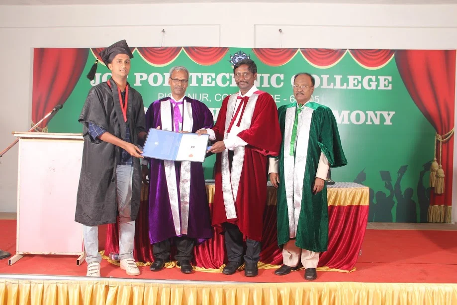Diploma Award Cermony – 2018 Organized by Jct Polytechnic College on 26th July 2018 — photo 82