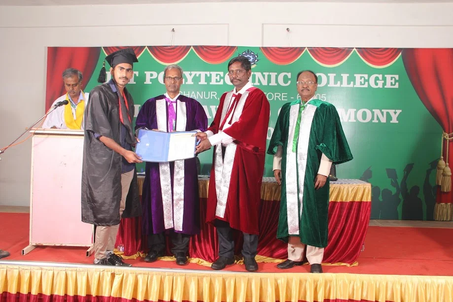 Diploma Award Cermony – 2018 Organized by Jct Polytechnic College on 26th July 2018 — photo 77