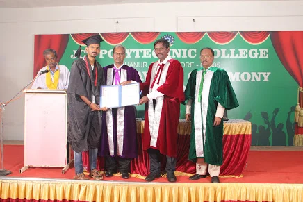 Diploma Award Cermony – 2018 Organized by Jct Polytechnic College on 26th July 2018 — photo 76