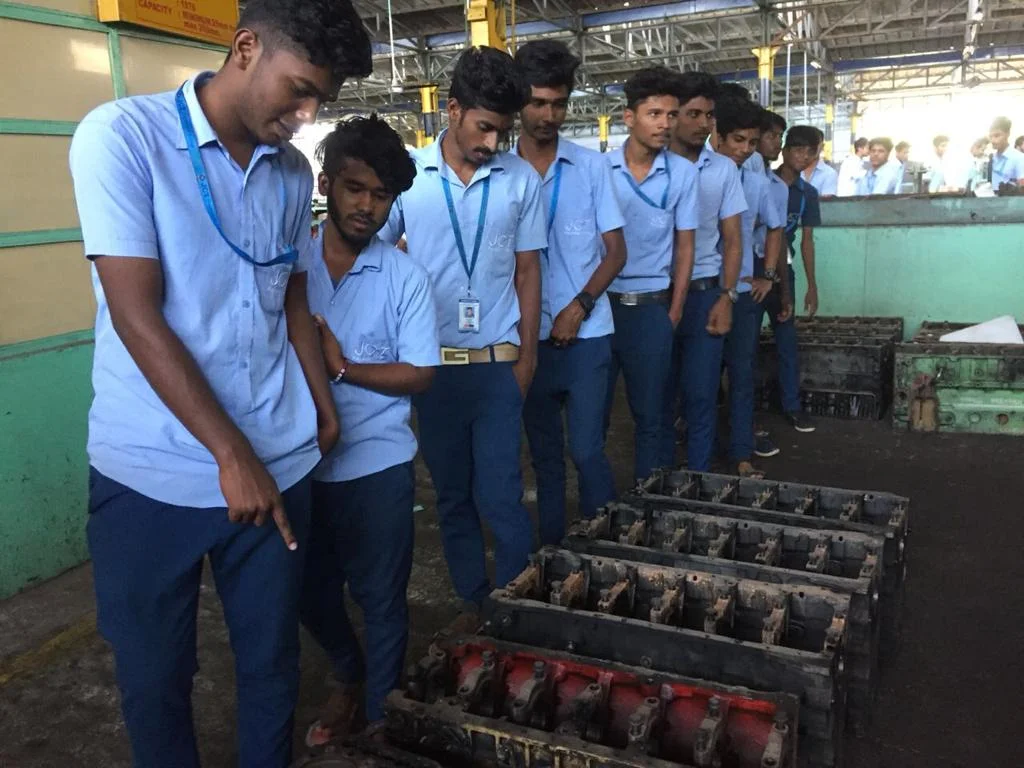 Industrial Visit to Tamilnadu State Transport Corporation,pollachi Coimbatore Organized by Department of Mechanical Engineering , Jct Polytechnic College on 20th September 2018 — photo 1