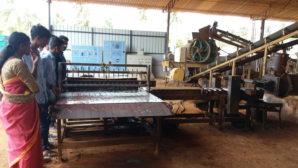 Department of Civil Engineering Had Organized a Industrial Visit to Brick Manufacturing Unit for Second Year Students in Third Semester On1.9.2018 — photo 4