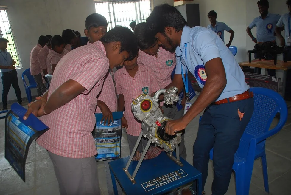 Ignite 2k19-three Days Inter-state Level Science Exhibition Organized by ﻿Jct Polytechnic College From 3rd to 5th January 2019 — photo 42
