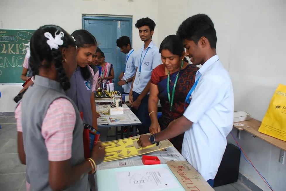 Ignite 2k19-three Days Inter-state Level Science Exhibition Organized by ﻿Jct Polytechnic College From 3rd to 5th January 2019 — photo 53