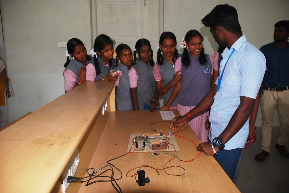Ignite 2k19-three Days Inter-state Level Science Exhibition Organized by ﻿Jct Polytechnic College From 3rd to 5th January 2019 — photo 75
